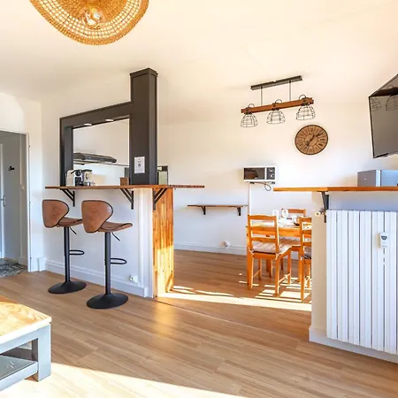 Le - Gare 3 Min - Paris 20 Min - 25 Min - Lumineux & Chaleureux - Free Wifi * Thorigny-sur-Marne